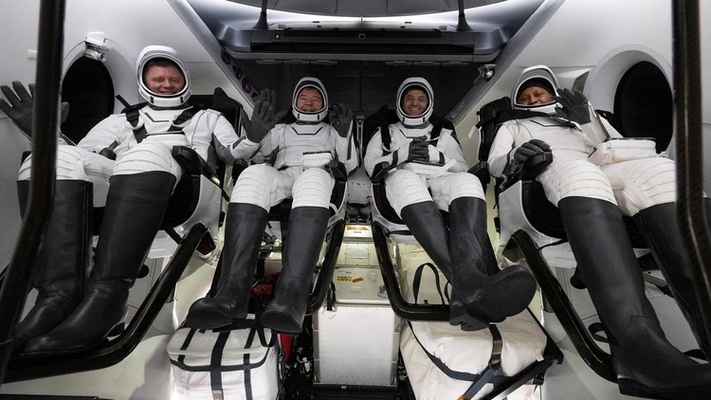 Welcome Back to Earth: SpaceX Astronauts Splash Down In Pensacola